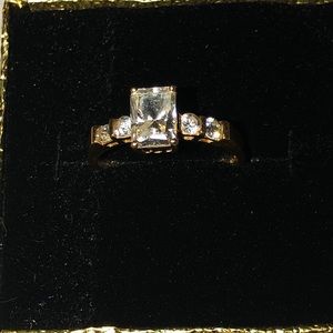 Size 6 14k Gold Cubic Zirconia Ring